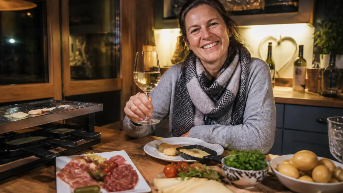 Quel vin avec une raclette ? Les accords qui fonctionnent vraiment