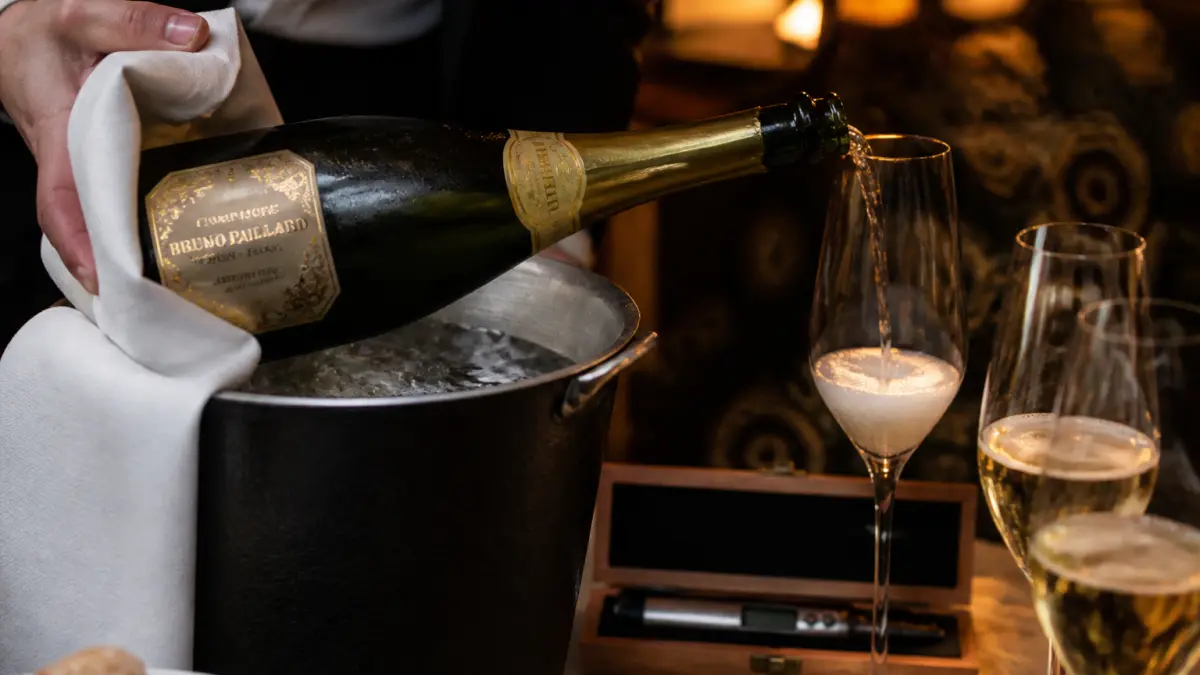 À quelle température servir le champagne ? Repères simples et erreurs courantes