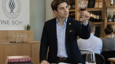 Formation sommelier : diplômes, durée et choix de l’école