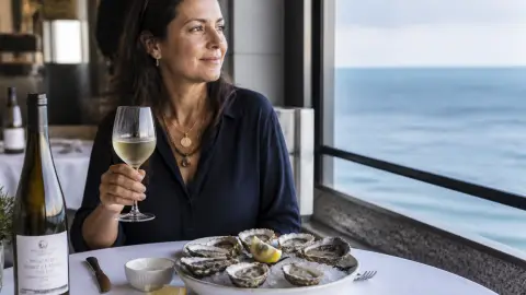 Quel vin avec les huîtres ? Les accords sûrs et les erreurs à éviter