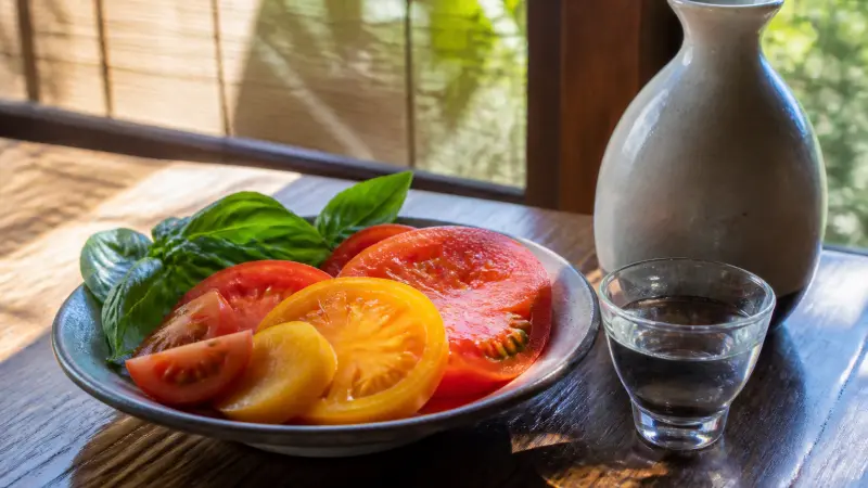 Ni vin blanc ni rosé : ce qui fonctionne le mieux avec les tomates