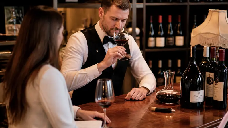 Salaire sommelier : combien gagne-t-on selon l’expérience ?